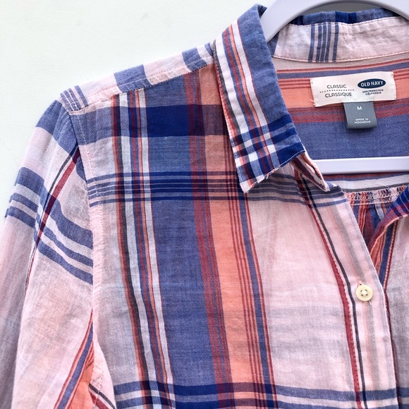 Old Navy Classic Plaid Button Down Size M - Picture 6 of 8